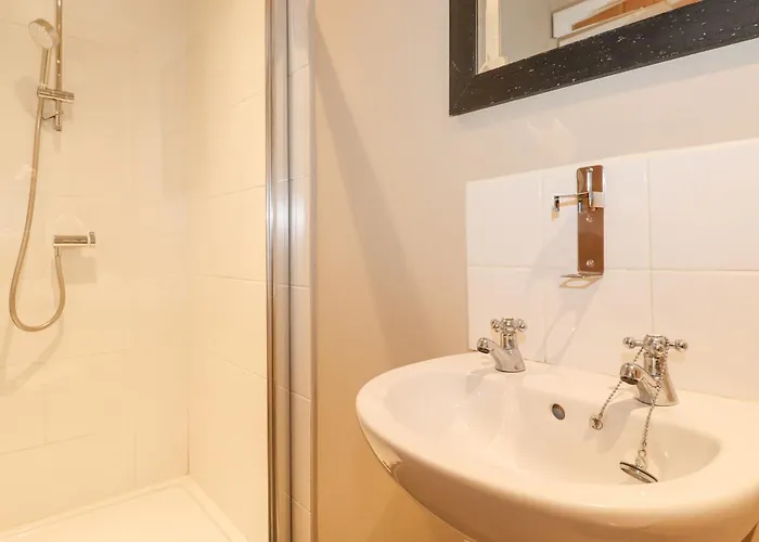 Yew Beck 度假居 阿尔弗斯顿